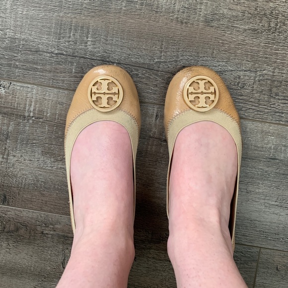 Authentic Tory Burch Caroline flats size 6.5 USED - Picture 2 of 4